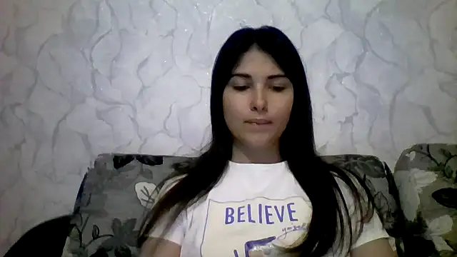 Marina Edwards online show from 09.18.25