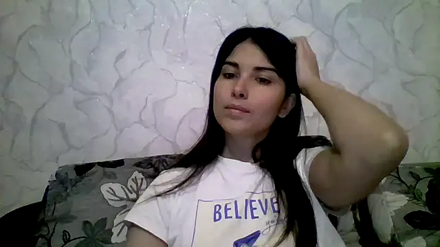 Marina Edwards online show from 09.18.25