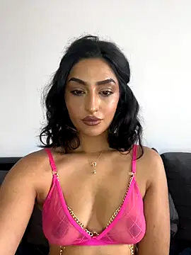 Mia spicyy online show from 11.16.25