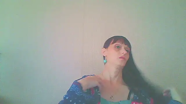 Snapshot of Irivana chatting on 09.20.25 Irivana online show from 09.20.25