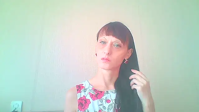 Snapshot of Irivana chatting on 09.30.25 Irivana online show from 09.30.25