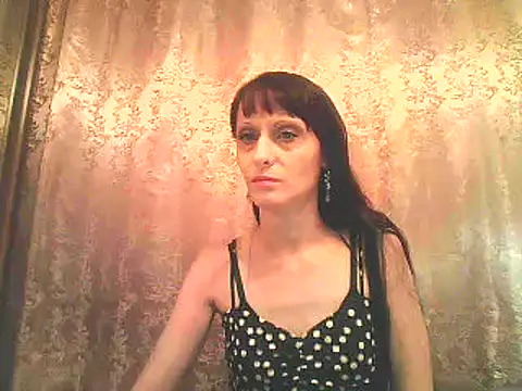 Snapshot of Irivana chatting on 10.16.25 Irivana online show from 10.16.25