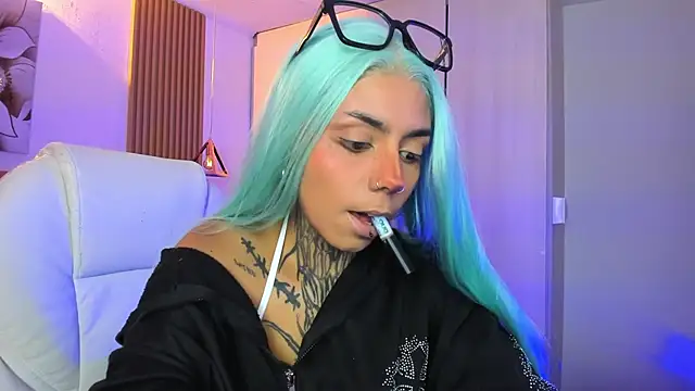 KoraRousee online show from 10.30.25