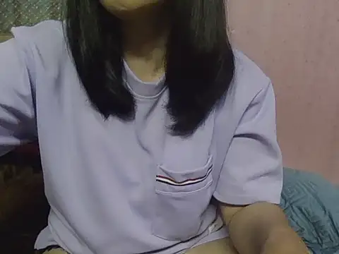Snapshot of AmyChan086 chatting on 12.21.25 AmyChan086 online show from 12.21.25
