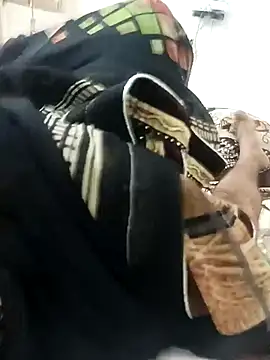 meenahotdarling online show from 09.30.25