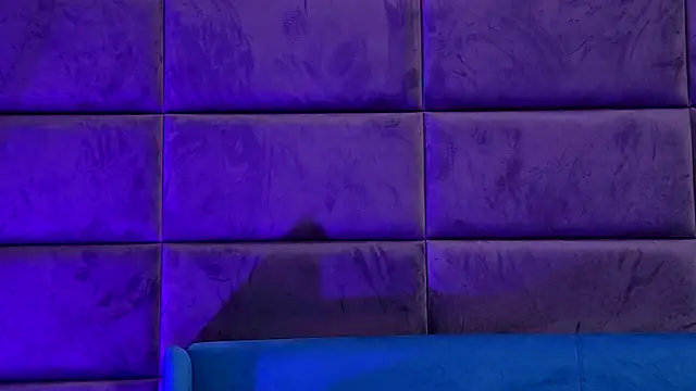 YssabelFox online show from 12.15.25