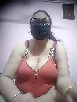 Snapshot of thehotlady chatting on 11.07.25 thehotlady online show from 11.07.25