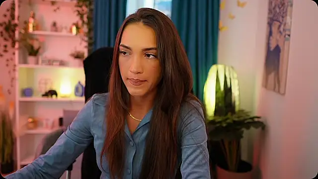 Snapshot of Alexis_Love_ chatting on 10.01.25 Alexis Love online show from 10.01.25