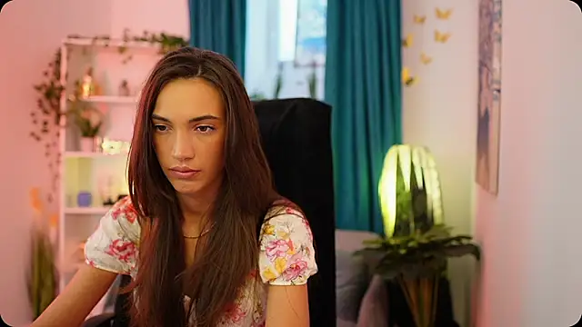 Snapshot of Alexis_Love_ chatting on 10.08.25 Alexis Love online show from 10.08.25