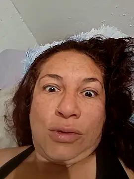 Snapshot of zamy_x chatting on 10.01.25 zamy x online show from 10.01.25