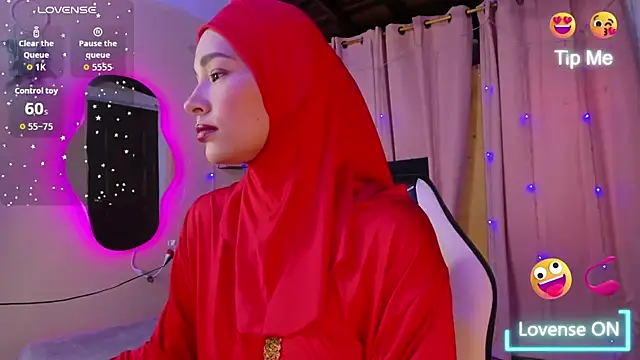 Snapshot of ShanaJamil chatting on 09.27.25 ShanaJamil online show from 09.27.25