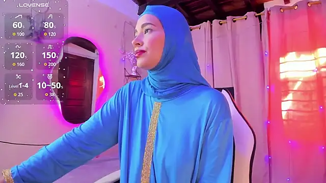 Snapshot of ShanaJamil chatting on 09.30.25 ShanaJamil online show from 09.30.25