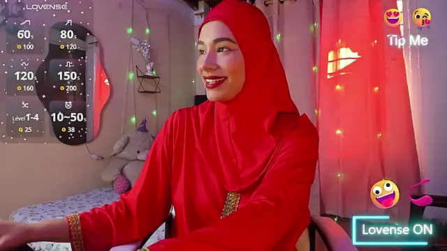 Snapshot of ShanaJamil chatting on 11.03.25 ShanaJamil online show from 11.03.25