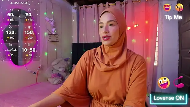 ShanaJamil online show from 12.22.25