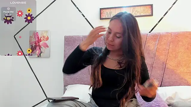 Julieta Lein online show from 10.24.25