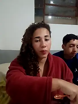 Snapshot of CasalMaldoso01 chatting on 09.29.25 CasalMaldoso01 online show from 09.29.25