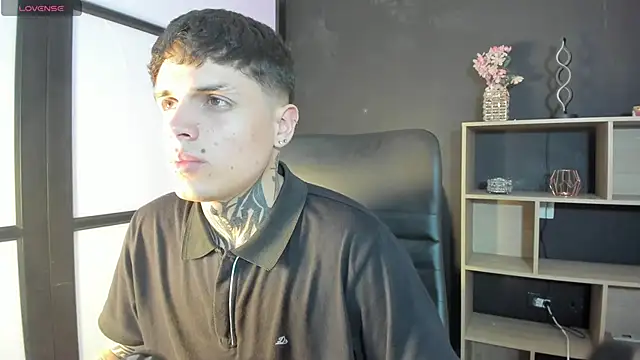 Declan-Fox online show from 10.16.25