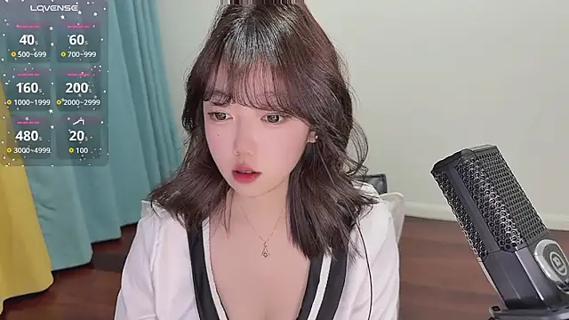 Lucky Cici online show from 12.14.25