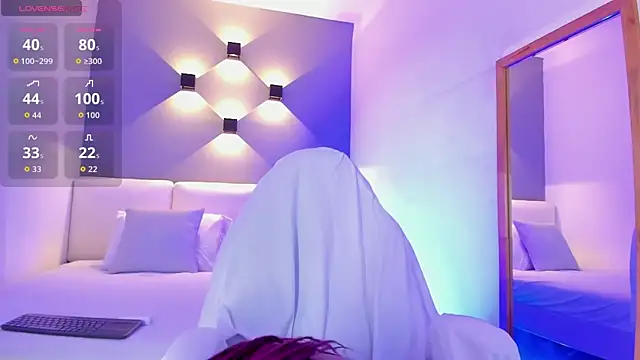 selena monroy online show from 12.18.25