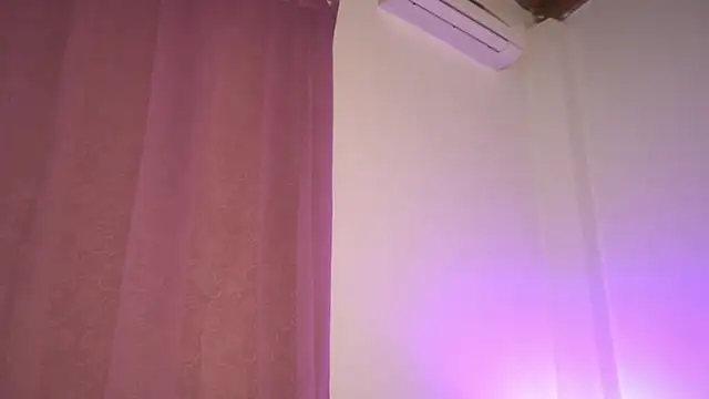 Snapshot of noah_0814 chatting on 11.04.25 noah 0814 online show from 11.04.25