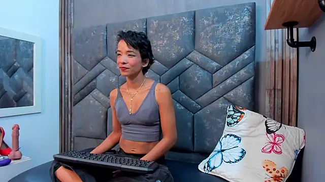 MARTINA RIOS online show from 09.16.25