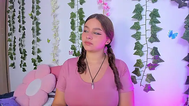 Lucie Angels online show from 09.29.25