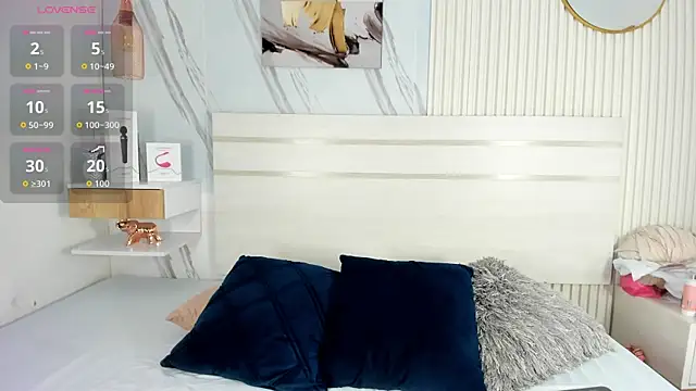 VictoriaHarriss online show from 10.10.25