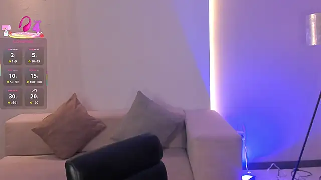 Snapshot of KatieAngelX chatting on 10.03.25 KatieAngelX online show from 10.03.25