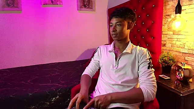 CoffeNaughty nom online show from 10.05.25