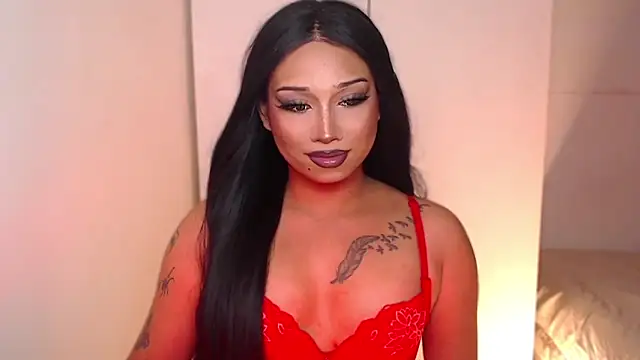 Snapshot of WomanOfYourDreams chatting on 09.17.25 WomanOfYourDreams online show from 09.17.25