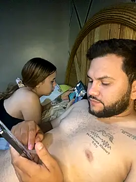 Snapshot of coupleyys chatting on 11.05.25 coupleyys online show from 11.05.25