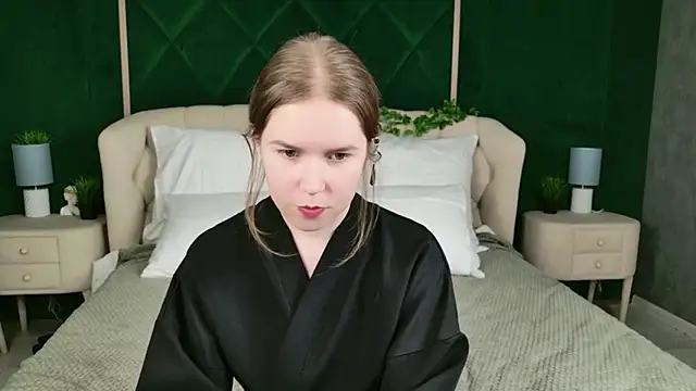 Alida Brice online show from 12.04.25