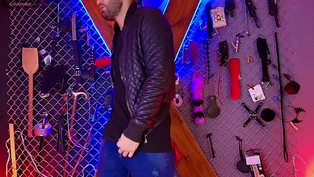 Snapshot of Dmorningstar_bdsm chatting on 10.31.25 Dmorningstar bdsm online show from 10.31.25