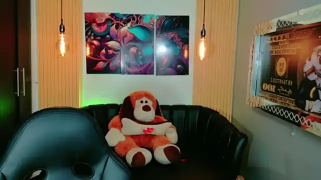 Snapshot of ElectrogoDdess chatting on 10.03.25 ElectrogoDdess online show from 10.03.25