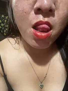 Luna-ass online show from 10.31.25