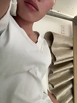 Ly xx online show from 09.19.25