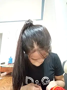 Snapshot of Tuyen_xx chatting on 09.16.25 Tuyen xx online show from 09.16.25