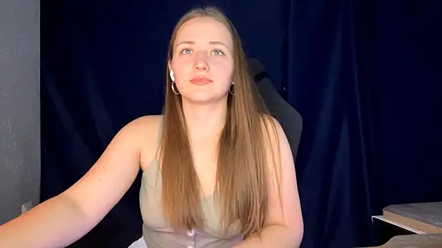 NadineFess online show from 09.15.25