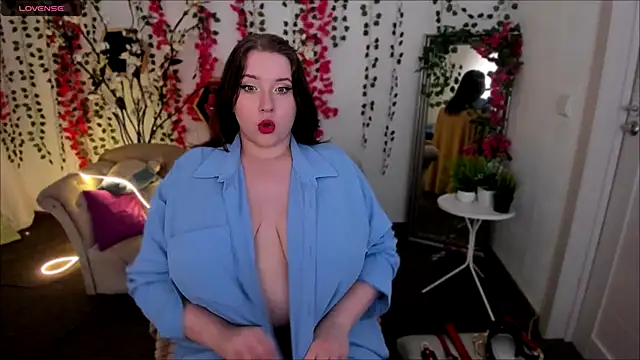 Selena Muse online show from 10.07.25