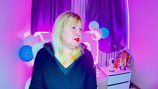 EmmaEllison online show from 09.29.25