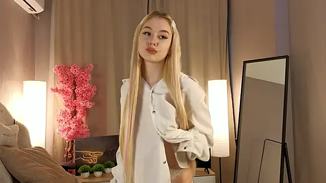 Flirty lee online show from 10.13.25