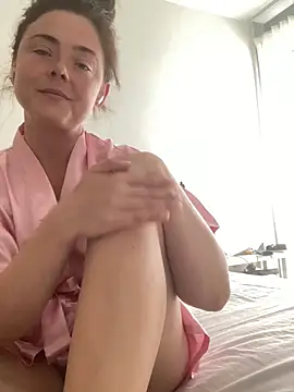 Mia Winters online show from 09.27.25