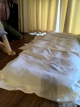 Mia Winters online show from 11.22.25