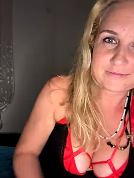 The Real Blondie online show from 09.13.25