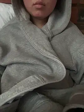 Snapshot of LAURA_LLL chatting on 09.17.25 LAURA LLL online show from 09.17.25