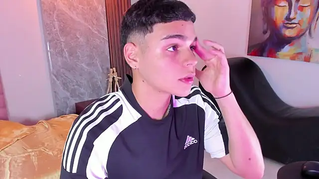 james jonnes online show from 10.04.25