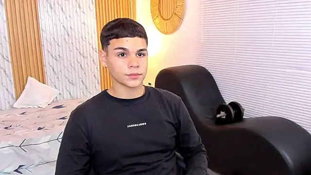 james jonnes online show from 10.09.25