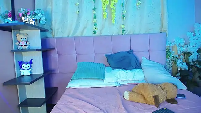 Snapshot of Dakashyten chatting on 10.30.25 Dakashyten online show from 10.30.25