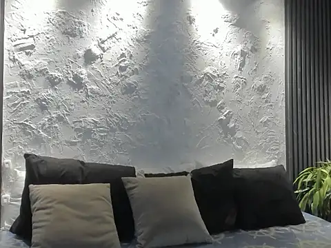Snapshot of joselin_rouse chatting on 05.18.26 joselin rouse online show from 05.18.26