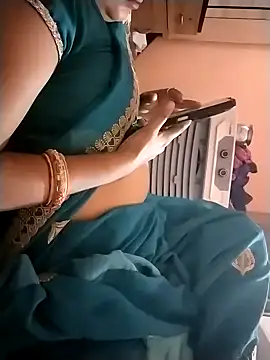 Snapshot of monarani5986 chatting on 02.26.26 monarani5986 online show from 02.26.26